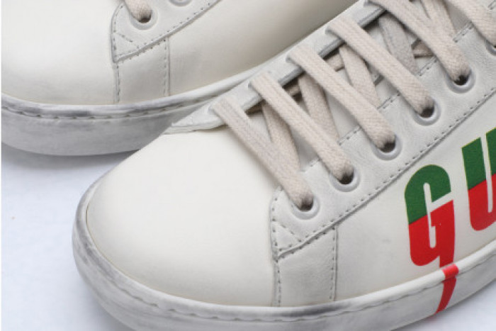 G*u*i ace embroidered low-top sneaker 576137 a38v0 9090