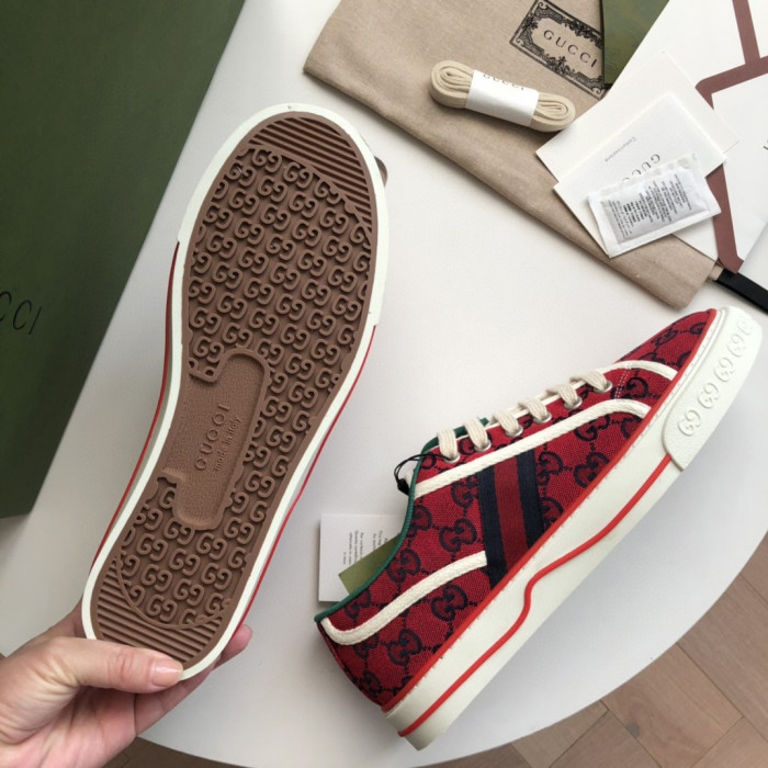 G*u*i tennis 1977 sneaker