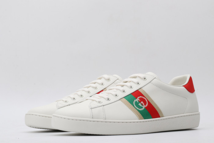 G*u*i low-top sneaker