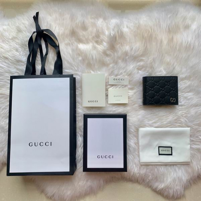 G*u*i wallet 473916 11*9